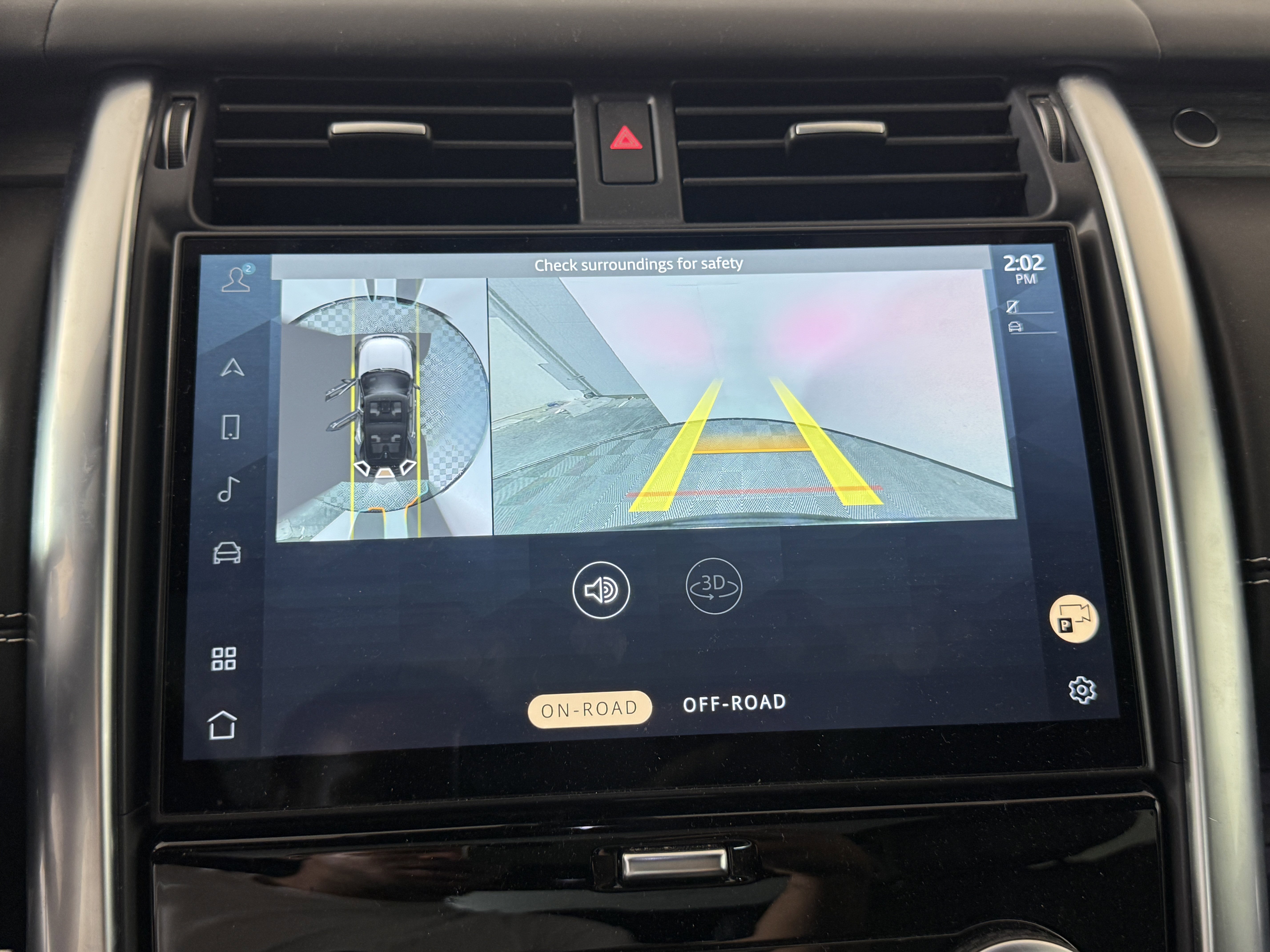 Used 2022 Land Rover Discovery S R-Dynamic image 24