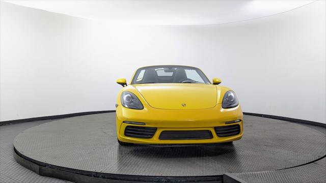 Used 2018 Porsche 718 Boxster RWD image 12