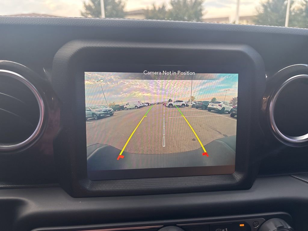 Used 2022 Jeep Wrangler Unlimited Rubicon w/ Xtreme Recon 35" Tire Package image 26