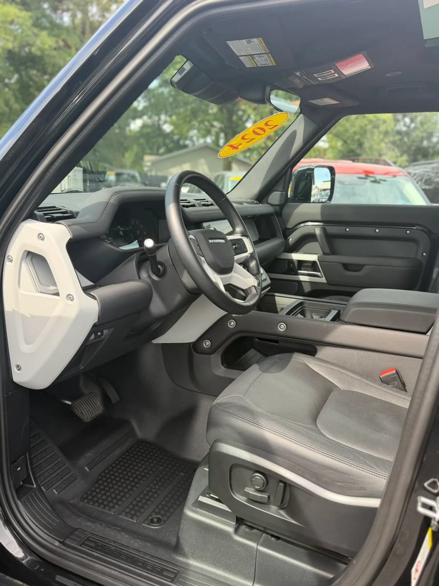 Used 2024 Land Rover Defender 110 S AWD/4WD image 14