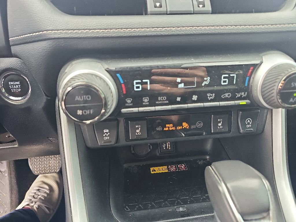 Used 2023 Toyota RAV4 XLE Premium FWD image 11
