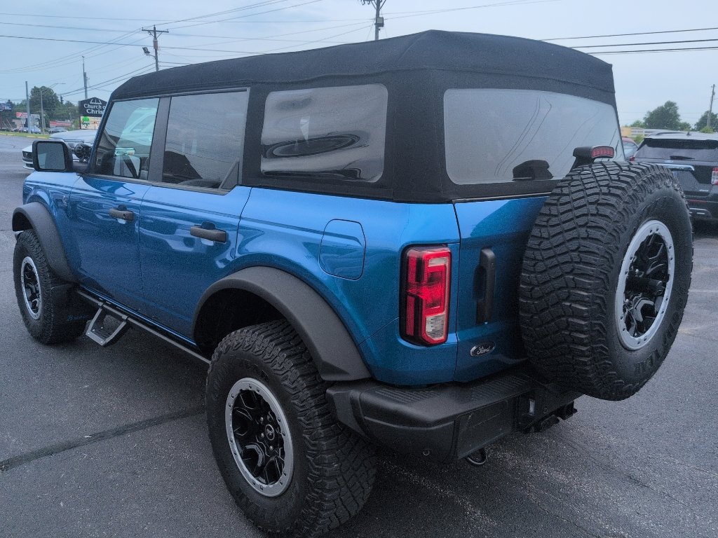 Used 2023 Ford Bronco Black Diamond w/ Sasquatch Package AWD/4WD image 4