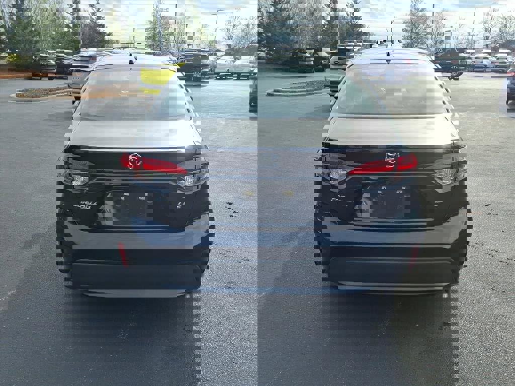 Used 2022 Toyota Corolla LE image 23