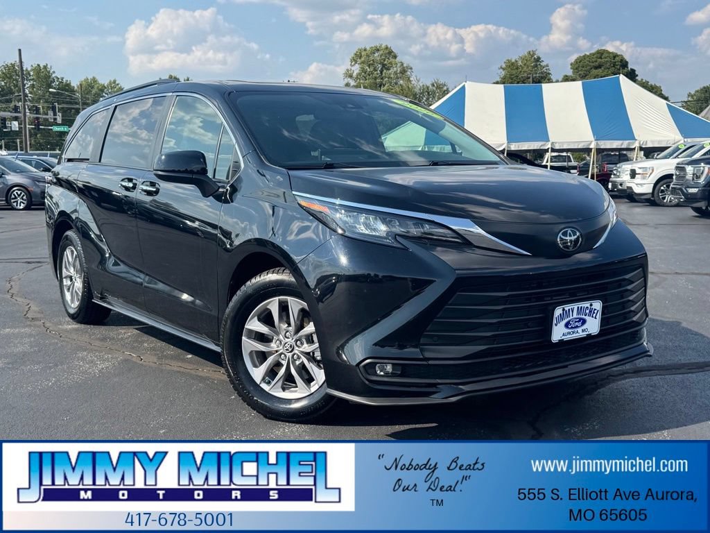 Used 2026 Toyota Sienna XLE