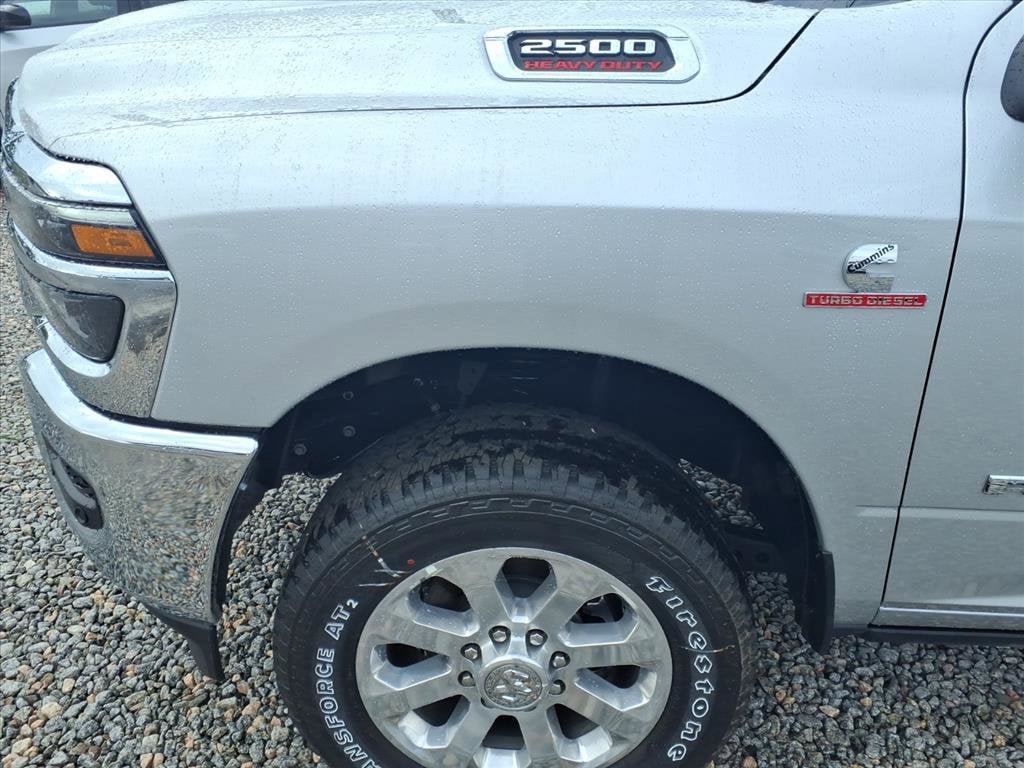 New 2026 RAM 2500 Laramie AWD/4WD image 5