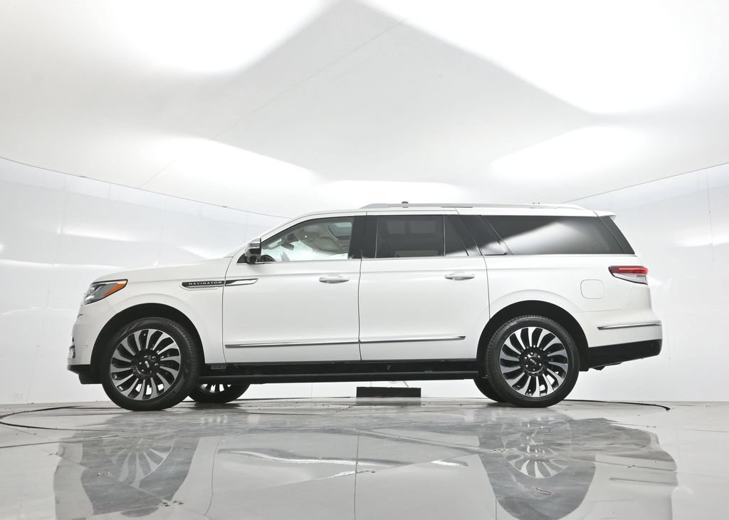 Used 2023 Lincoln Navigator L Black Label AWD/4WD image 77