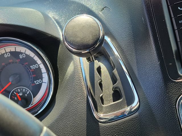 Used 2016 Dodge Grand Caravan SE FWD image 13