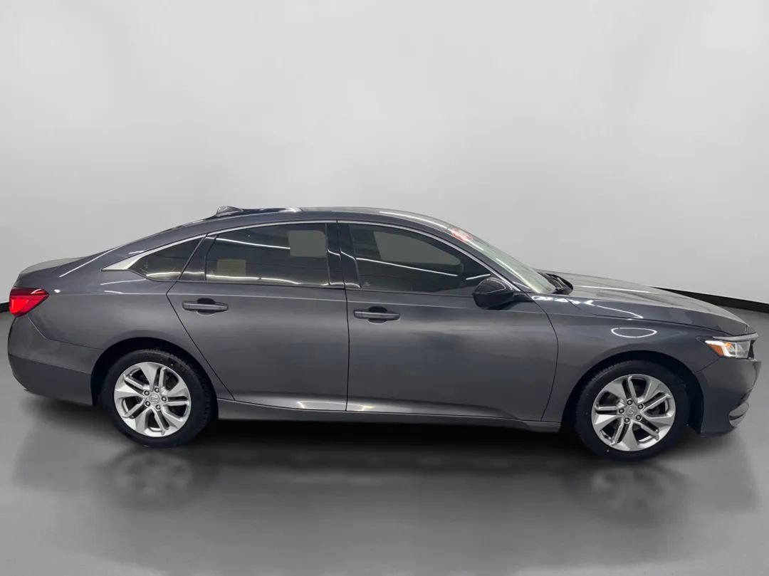 Used 2018 Honda Accord LX image 11