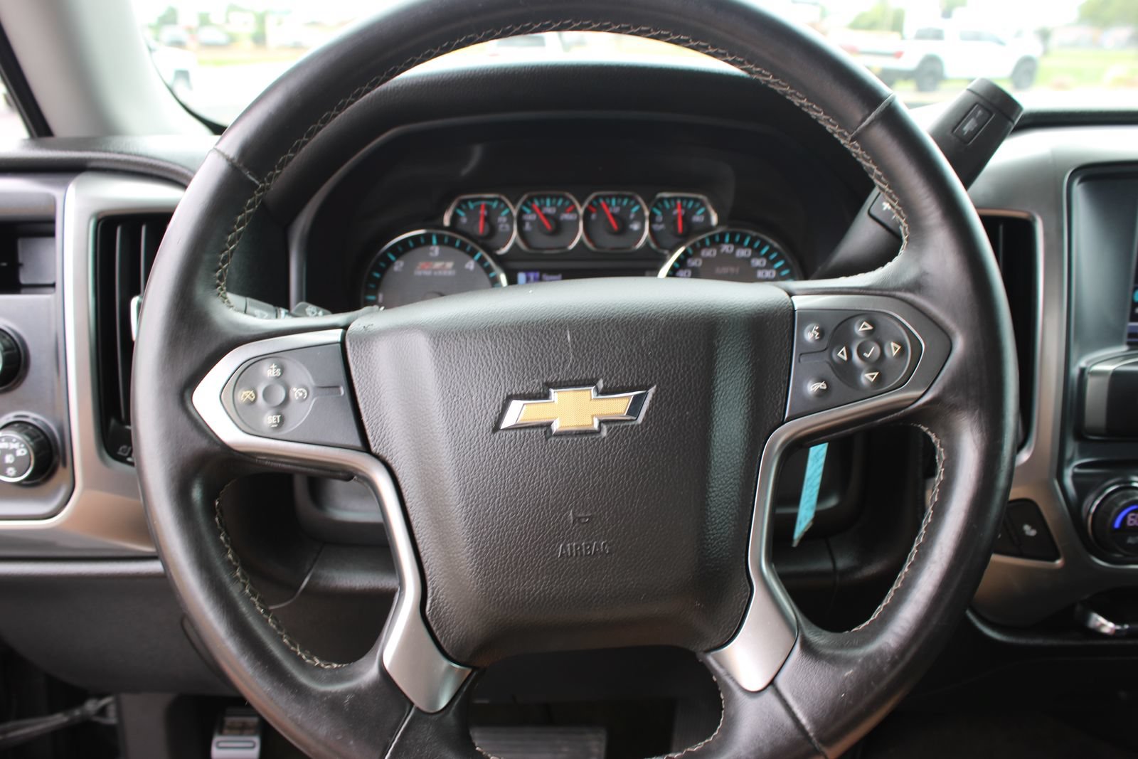 Used 2017 Chevrolet Silverado 1500 LT w/ All Star Edition AWD/4WD image 12