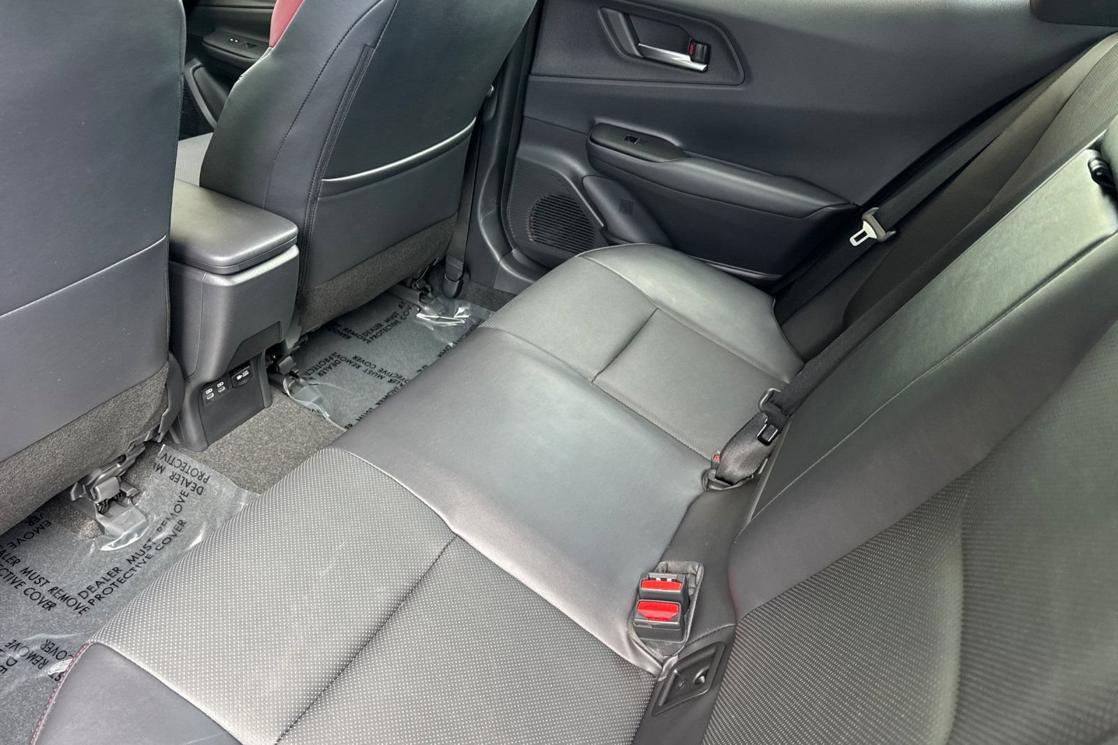 Used 2023 Toyota Prius Prime Premium FWD image 16