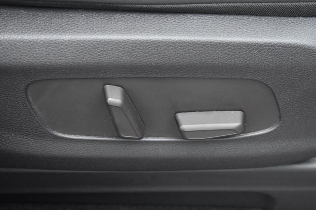 Certified 2025 Kia Carnival SX Prestige image 12