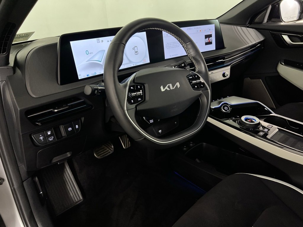 Used 2023 Kia EV6 GT-Line w/ GT-Line Suede Seat Package image 22