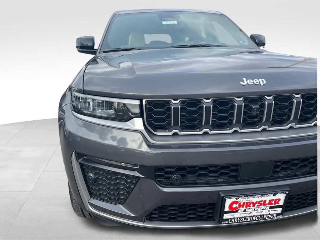 New 2026 Jeep Grand Cherokee L Limited w/ Luxury Tech Group II AWD/4WD image 24