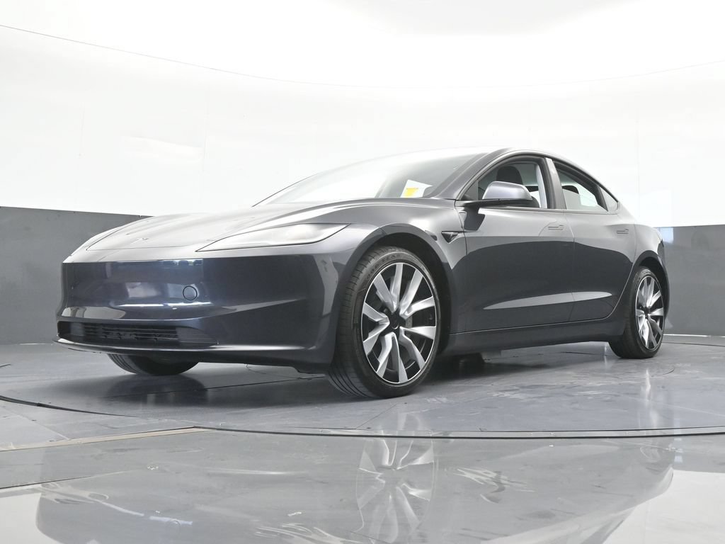 Used 2025 Tesla Model 3 Long Range RWD image 23