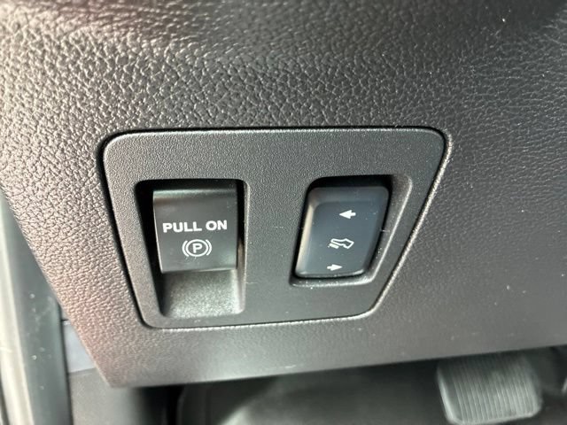 Used 2018 Ford F150 XLT w/ Equipment Group 302A Luxury AWD/4WD image 18