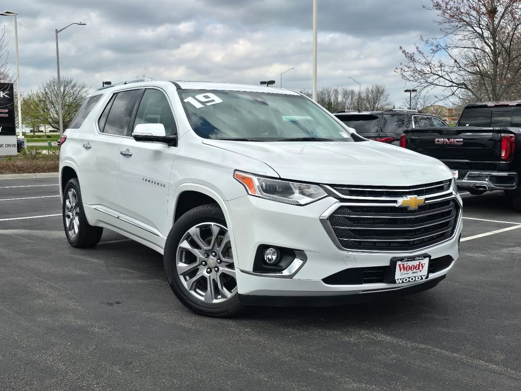 Used 2019 Chevrolet Traverse Premier image 2