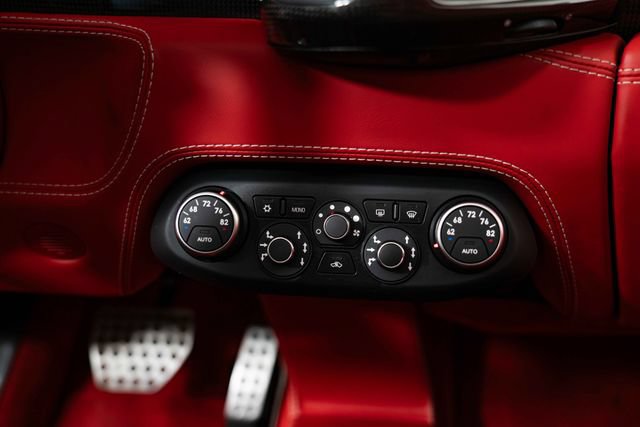 Used 2014 Ferrari 458 Spider RWD image 22
