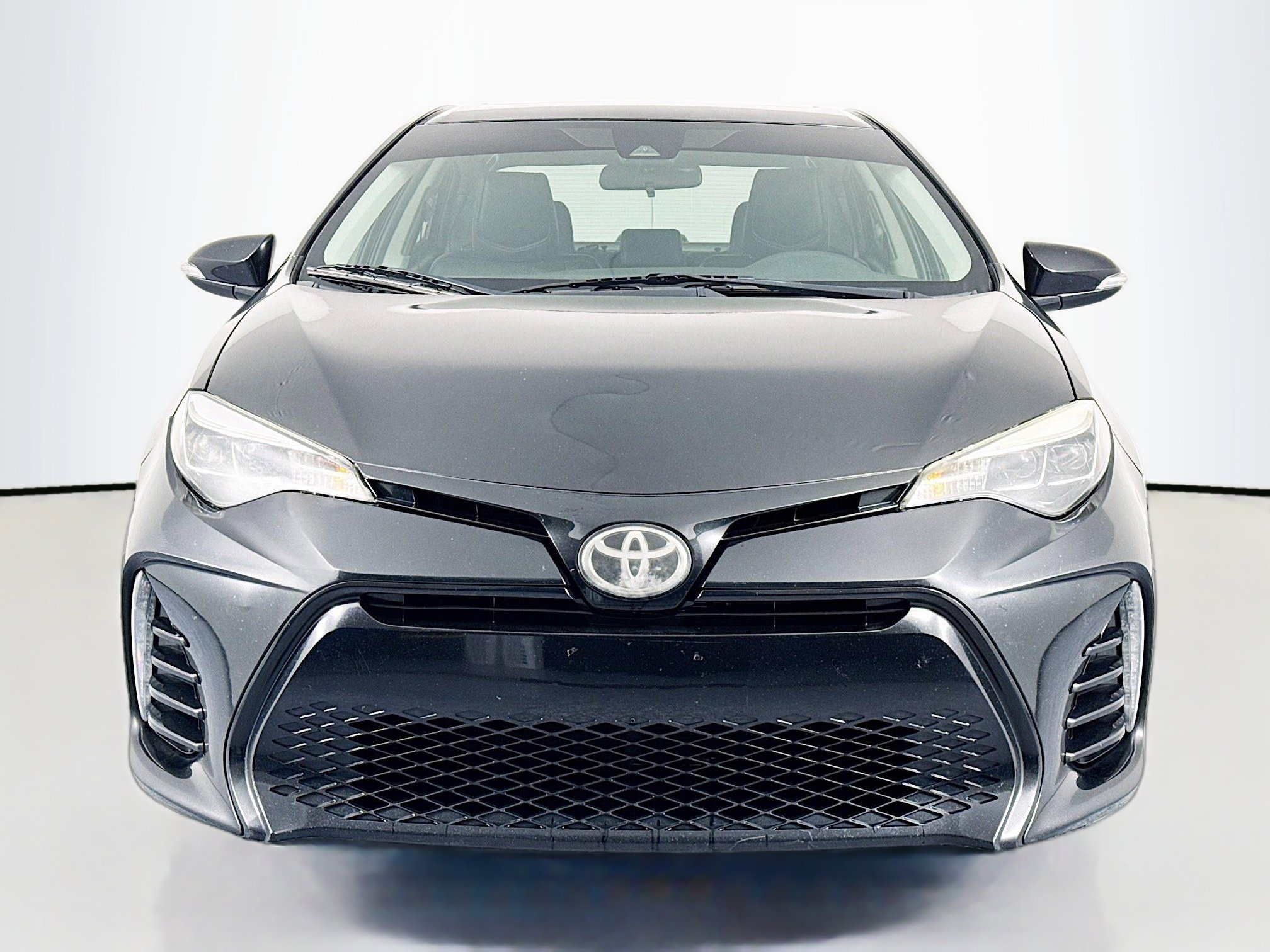 Used 2017 Toyota Corolla SE video 2