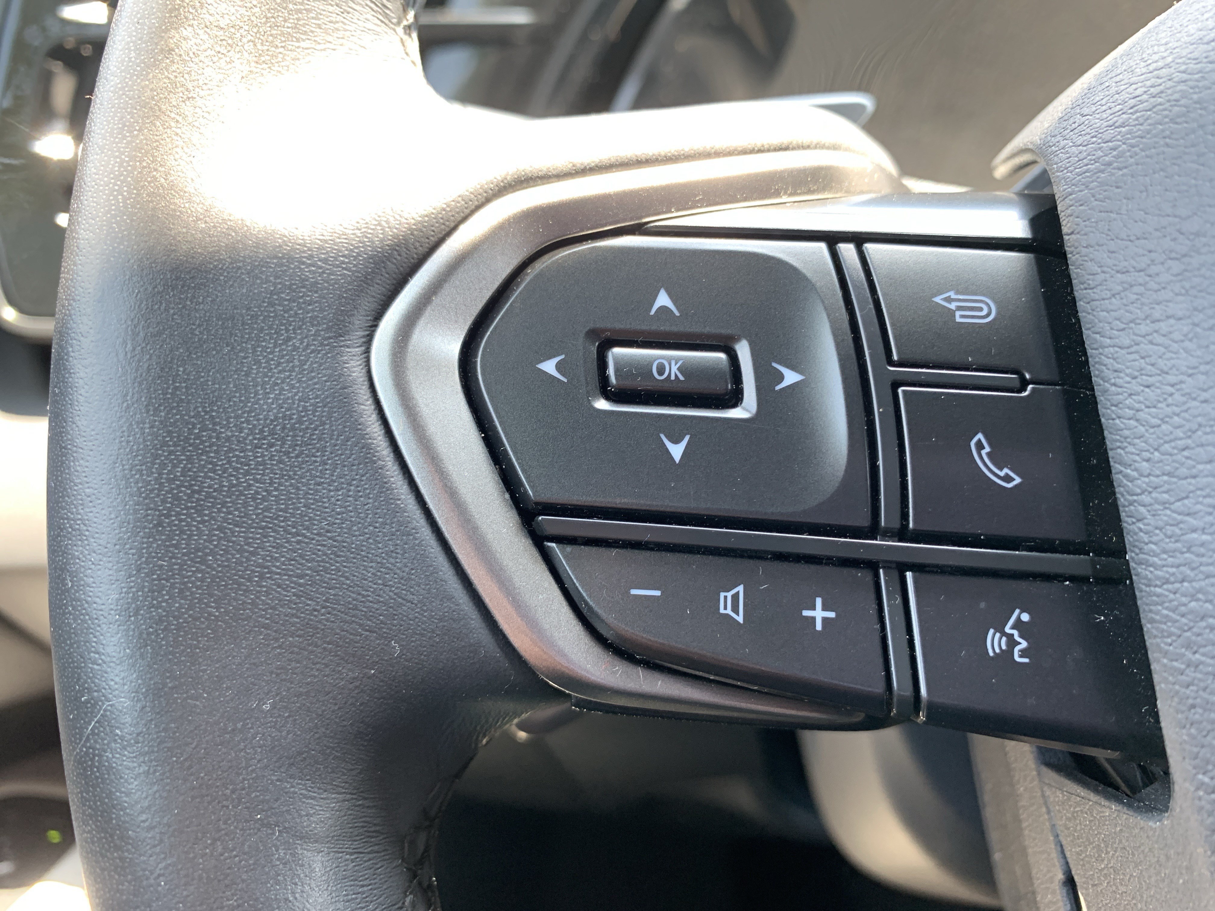 Used 2023 Lexus RX 350 Premium Plus w/ Cold Area Package AWD/4WD image 19
