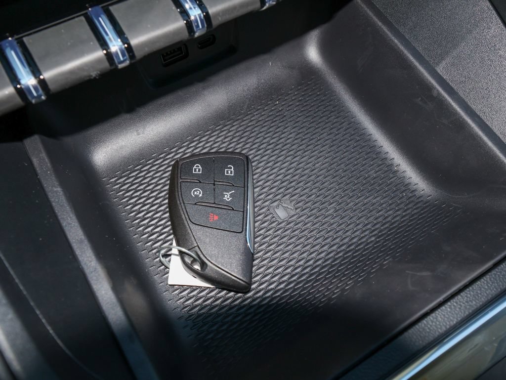 New 2027 GMC Terrain Denali w/ LPO, Floor Liner Package AWD/4WD image 27