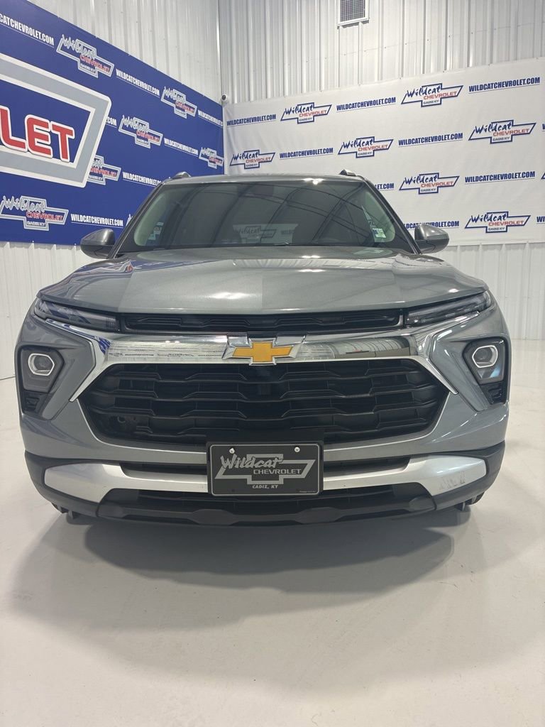 Used 2025 Chevrolet TrailBlazer LT AWD/4WD image 13