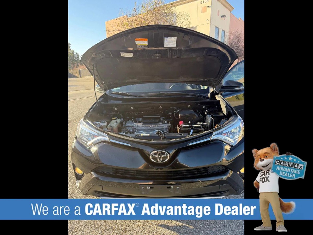 Used 2018 Toyota RAV4 Limited FWD image 22