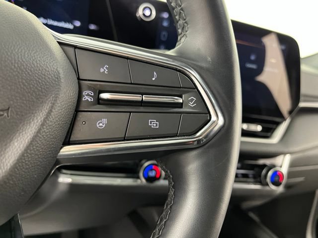 Used 2025 Chevrolet Equinox LT w/ Convenience Package II FWD image 23
