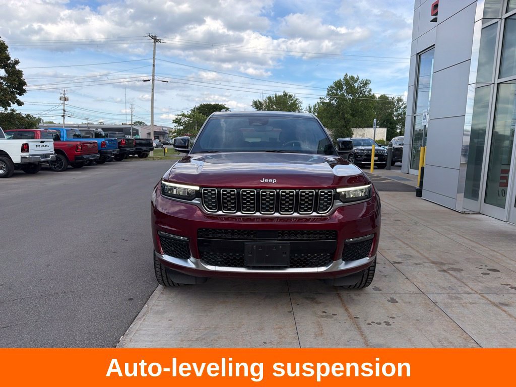 Used 2023 Jeep Grand Cherokee L Summit AWD/4WD image 8