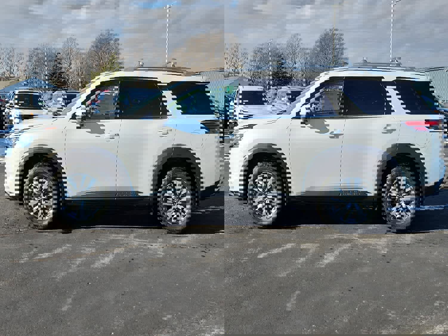 New 2025 Nissan Pathfinder SL w/ Cargo Package image 5