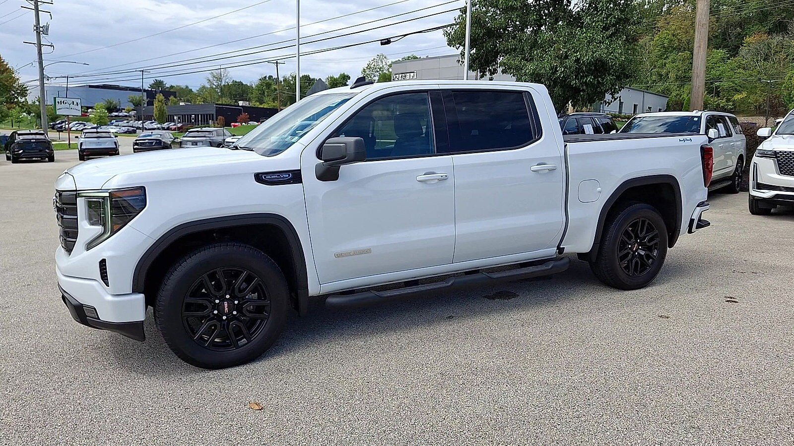 Used 2024 GMC Sierra 1500 Elevation AWD/4WD image 5