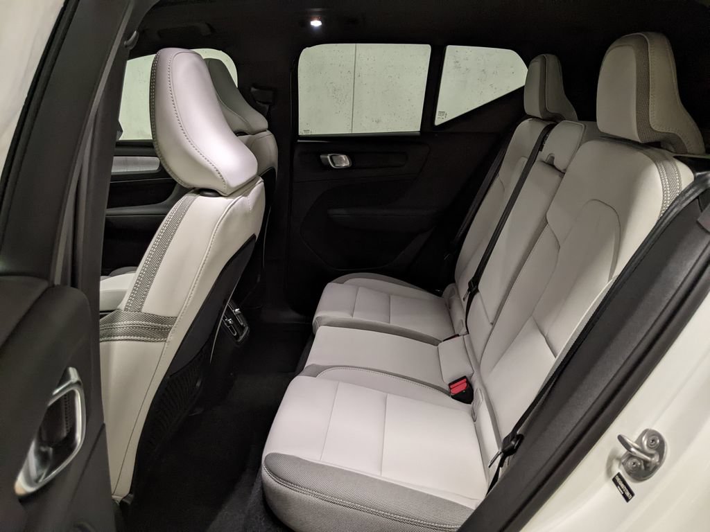 New 2026 Volvo EX40 Plus w/ Climate Package RWD image 23