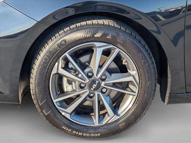 Used 2023 Kia Forte LXS image 24