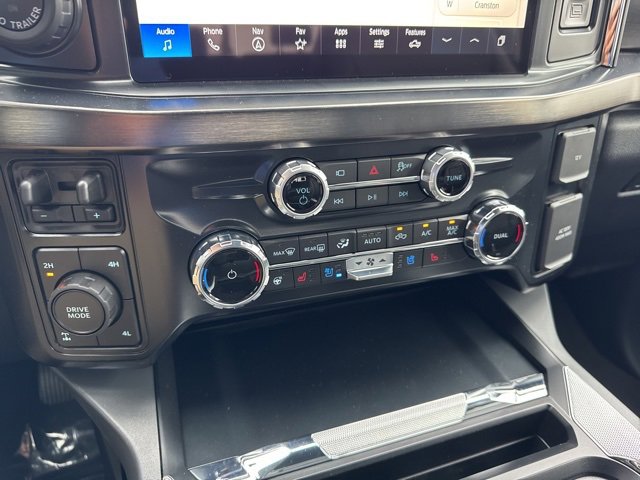 New 2025 Ford F350 Lariat w/ Lariat Ultimate Package image 16