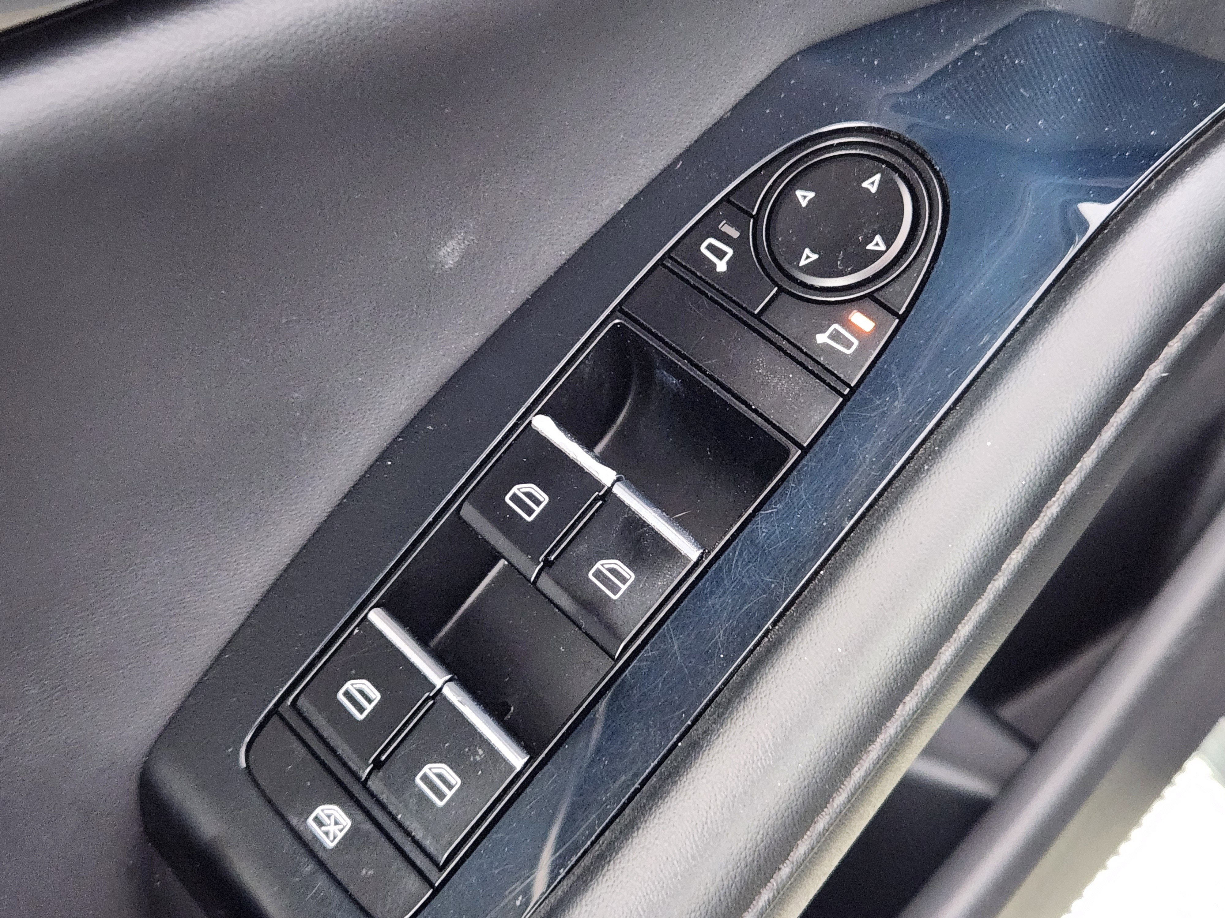 Used 2019 MAZDA MAZDA3 Sedan w/ Select Package image 17