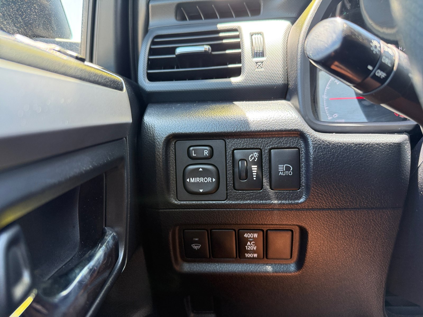 Used 2021 Toyota 4Runner SR5 Premium w/ Moonroof Package AWD/4WD image 20