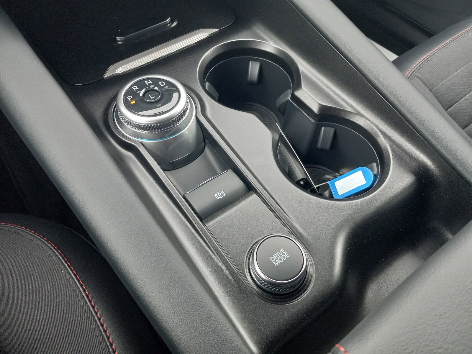 Used 2025 Ford Explorer ST-Line w/ ST-Line Street Pack image 23