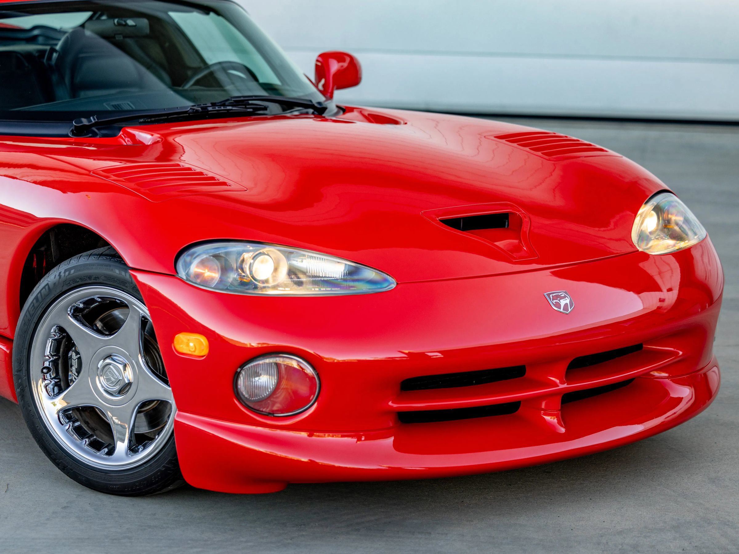 Used 1997 Dodge Viper GTS RWD image 38