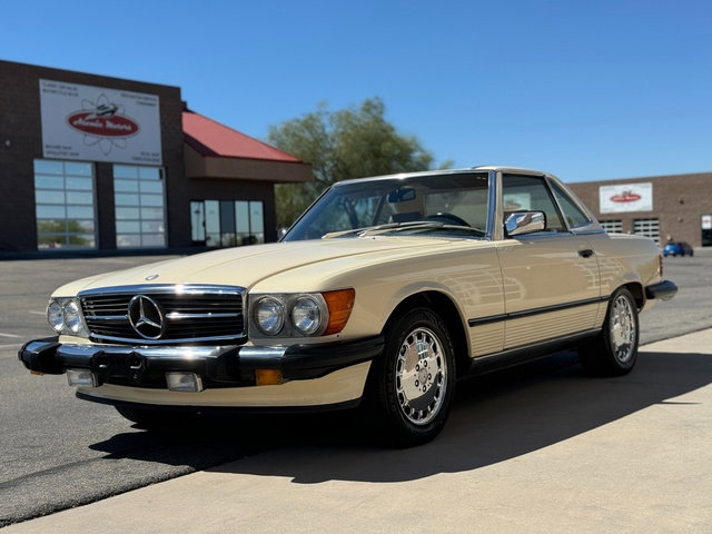 Used 1987 Mercedes-Benz 560 SL image 9