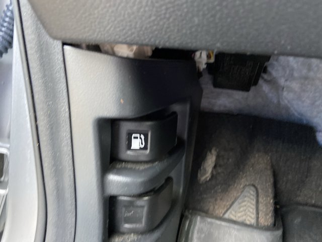 Used 2020 Honda HR-V EX image 47