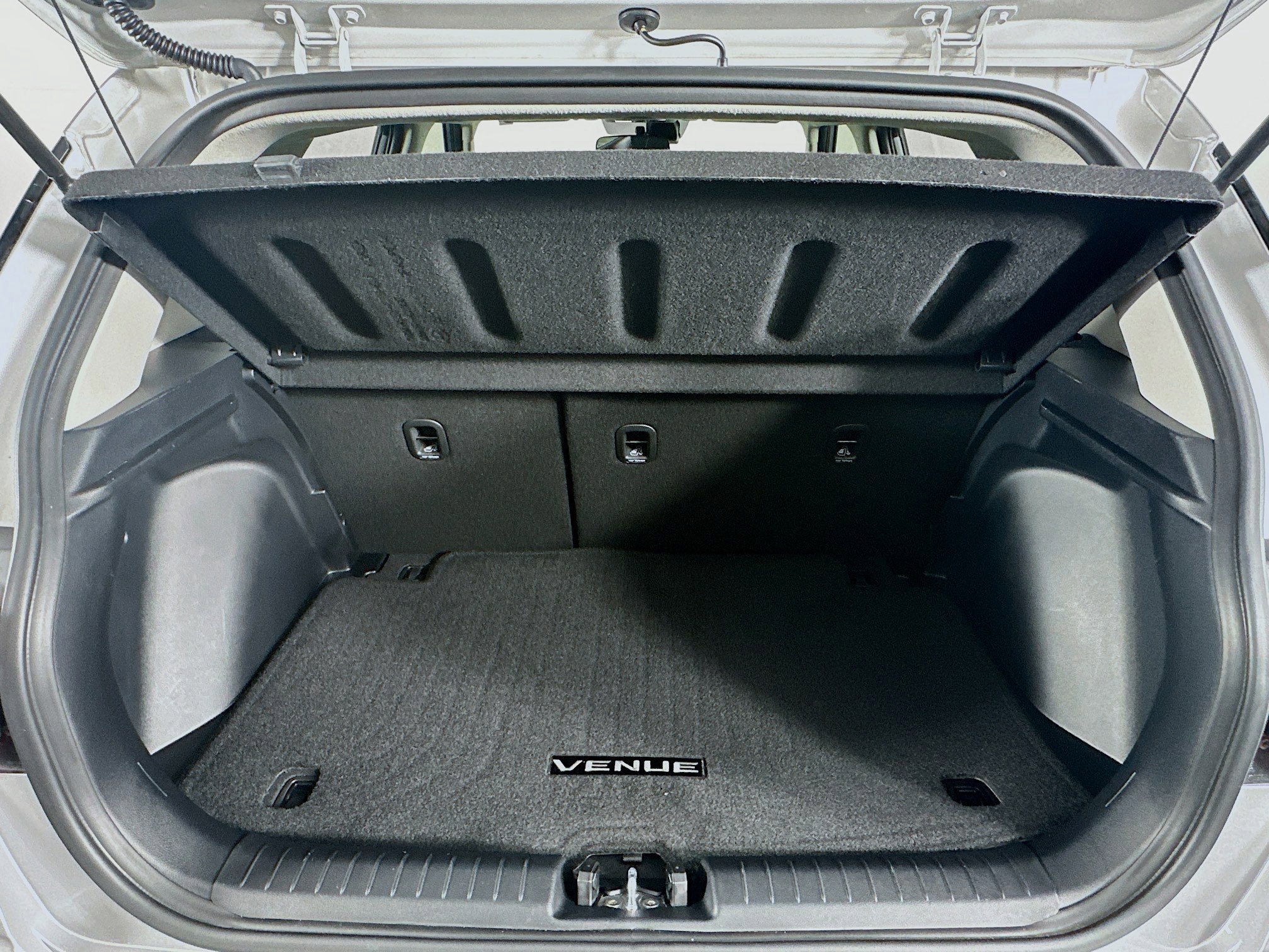 Used 2024 Hyundai Venue SEL image 28