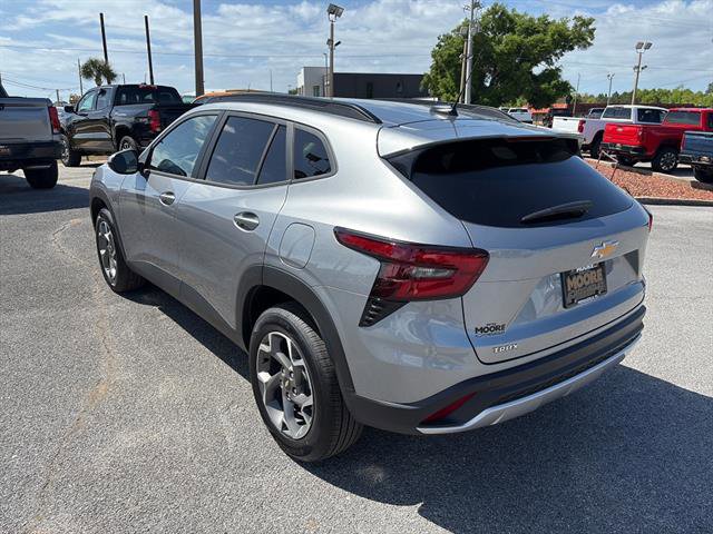 New 2026 Chevrolet Trax LT FWD image 6
