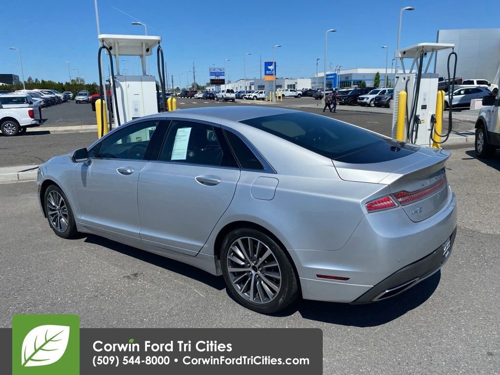 Used 2017 Lincoln MKZ Select w/ Select Plus Package AWD/4WD image 5
