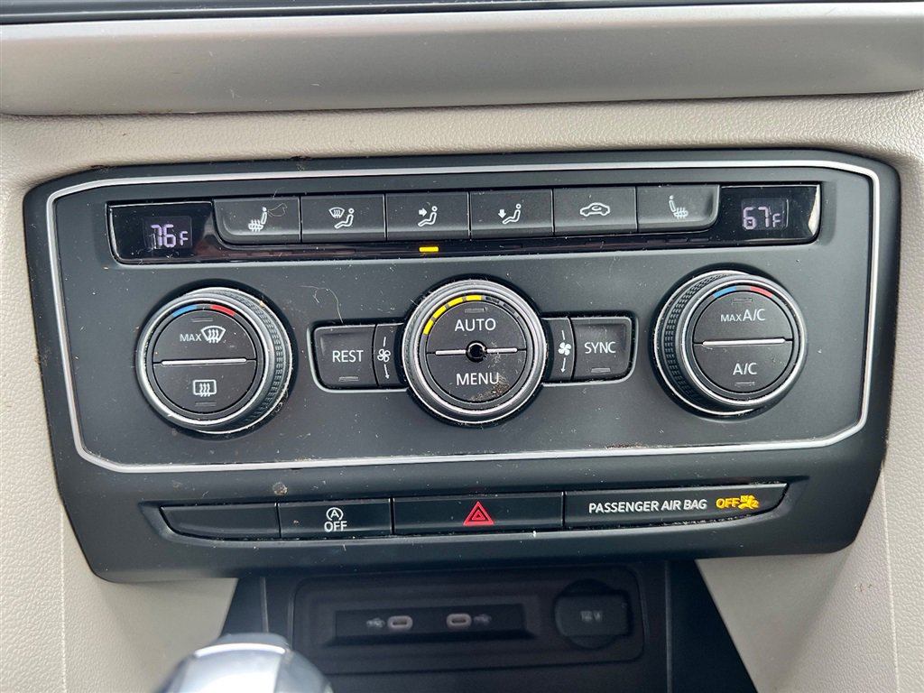 Used 2021 Volkswagen Atlas SE image 33