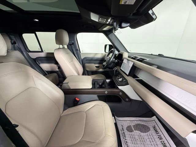 Used 2023 Land Rover Defender 130 SE AWD/4WD image 36