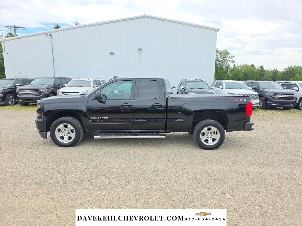 Used 2018 Chevrolet Silverado 1500 LT w/ All Star Edition AWD/4WD image 2