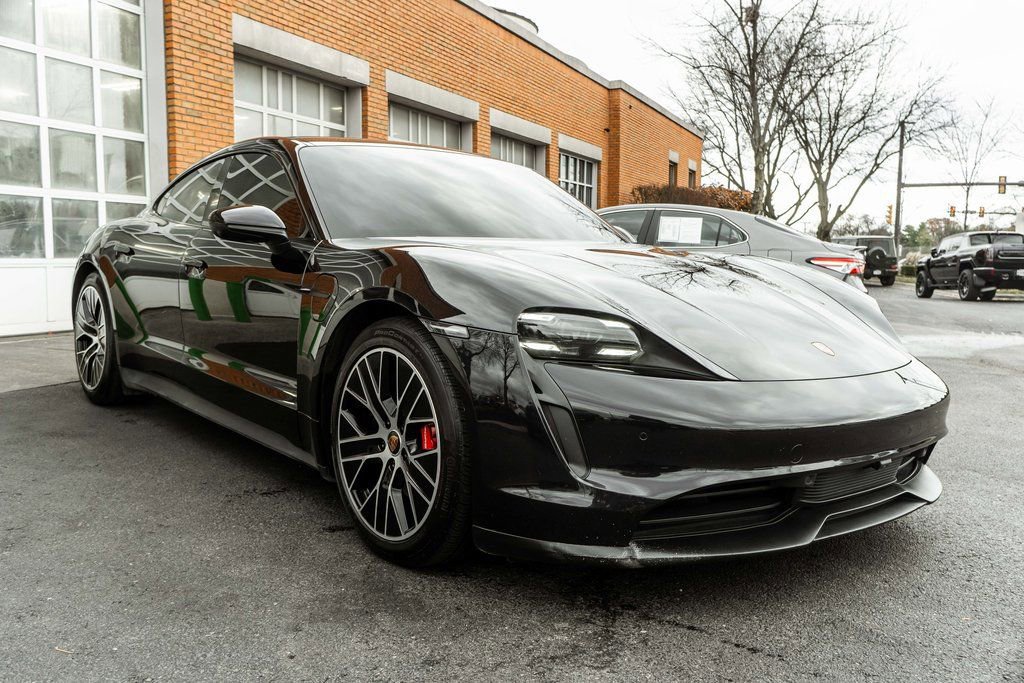 Used 2021 Porsche Taycan 4S image 5