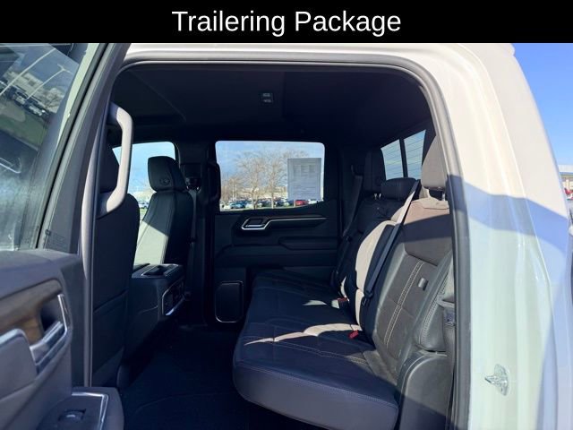 Used 2025 Chevrolet Silverado 1500 High Country w/ Technology Package image 9