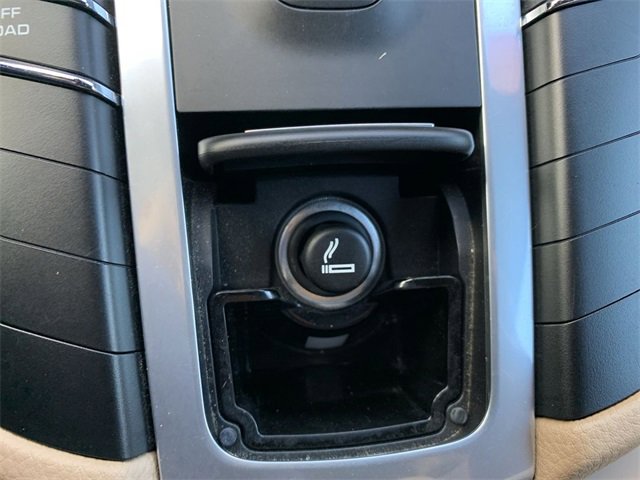 Used 2021 Porsche Macan image 27