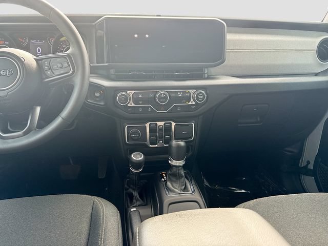 Used 2024 Jeep Wrangler Unlimited Sport AWD/4WD image 17