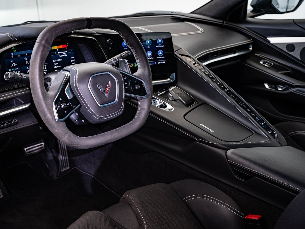 Used 2020 Chevrolet Corvette Stingray Premium Cpe w/ 3LT image 4